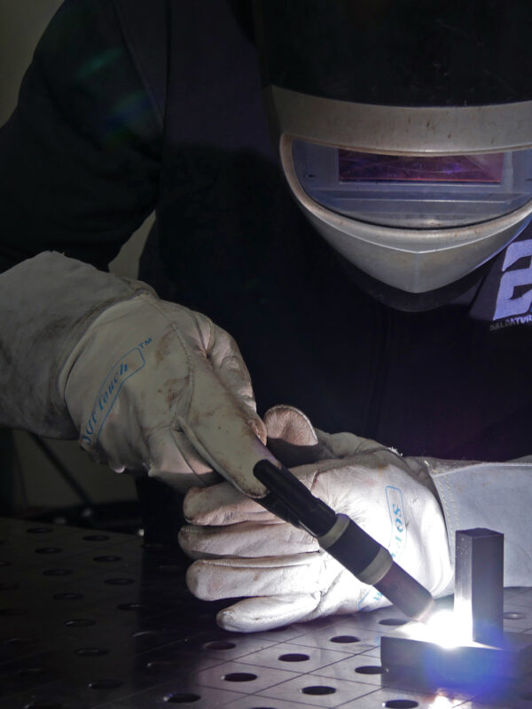 tig 01 2400p